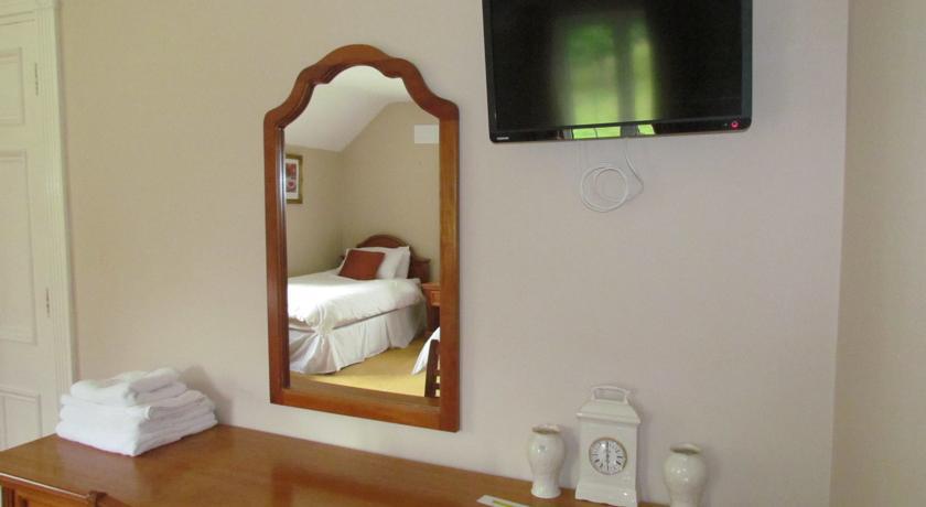 Gate Lodge B&B Портамна Номер фото